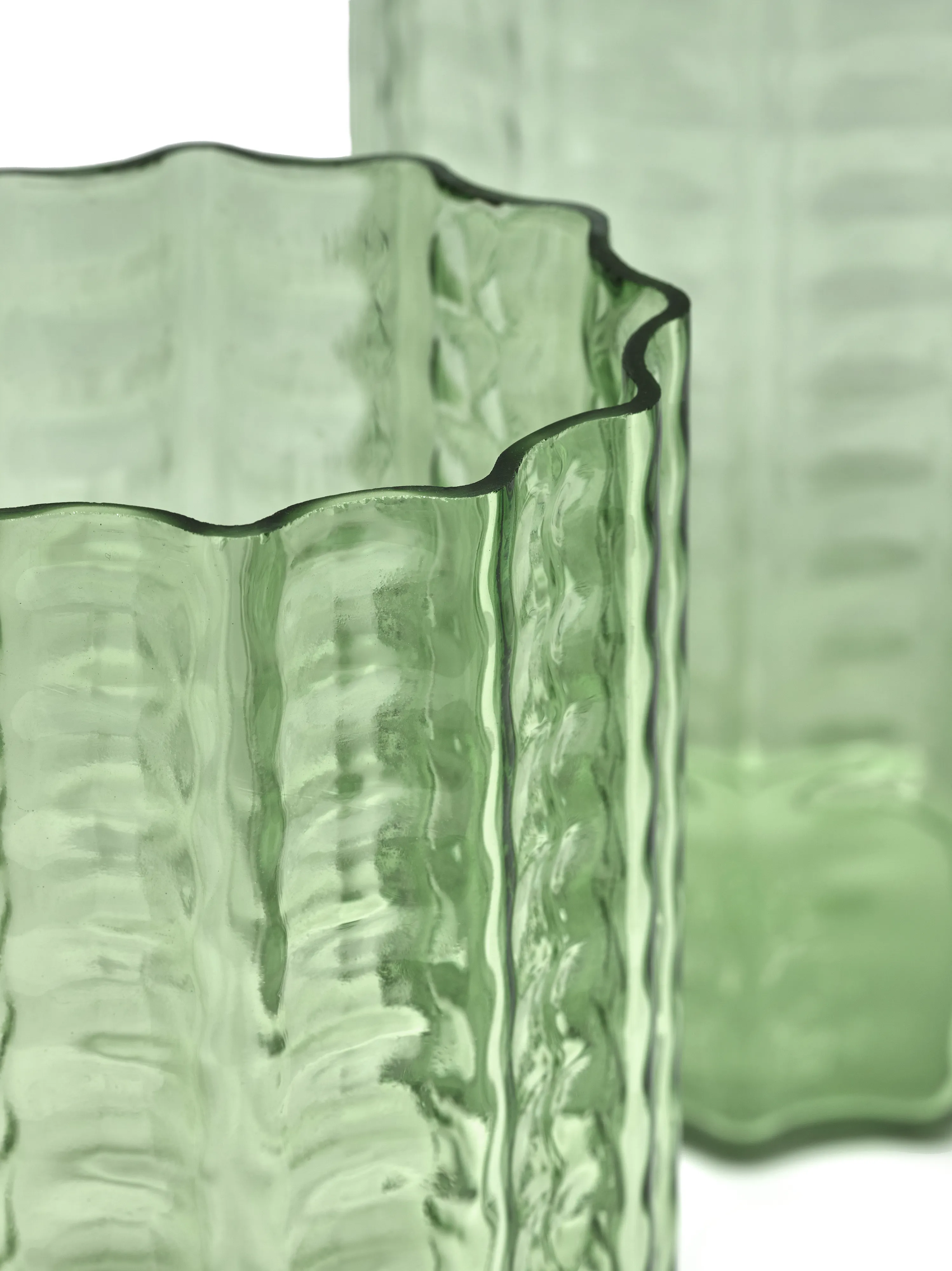Vaso Waves 04 Ø18x21 cm.jn{font-size:18px}Green-clear